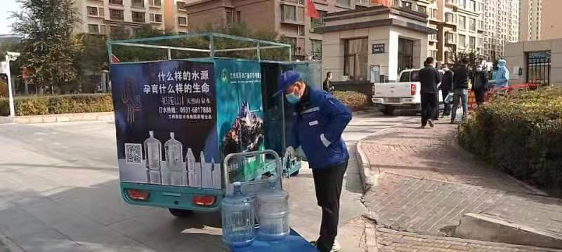 照片.jpg 照片.jpg